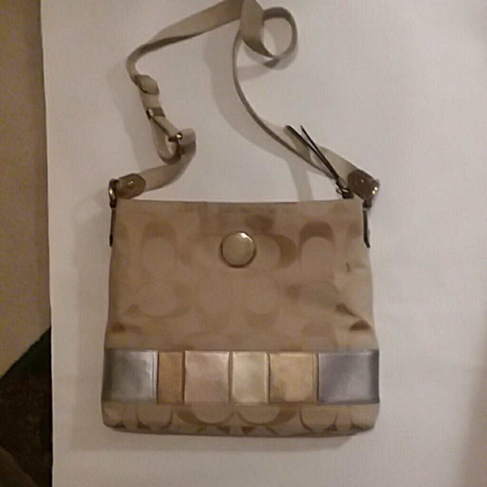 COACH HAND BAG